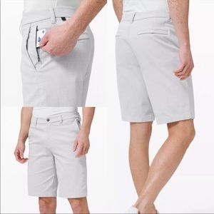 Lululemon Commission Relaxed Fit Short 11" - Light Gray